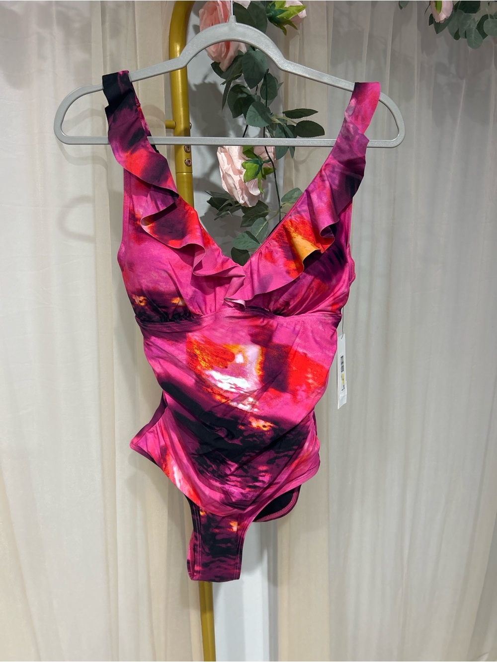 NWT DKNY Pink Abstract Ruffle Plunge Underwire Tummy Control One-Piece M - Picture 4 of 9
